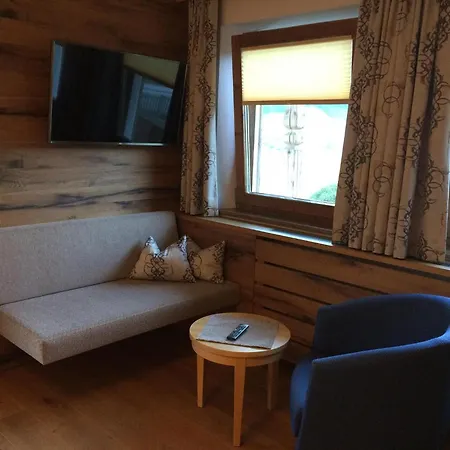 Pfister Apartment Fügen